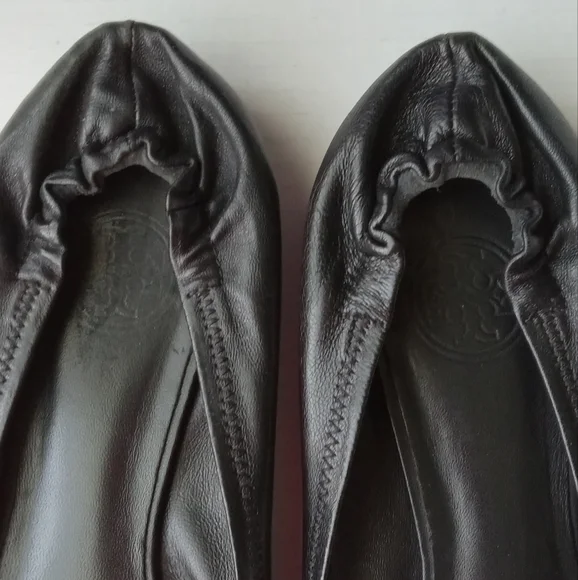 🩷💚⚜️Tory Burch⚜️🩷Black Ballet Flats Double T Signature Leather Shoe Size 8.5 - Picture 9 of 11